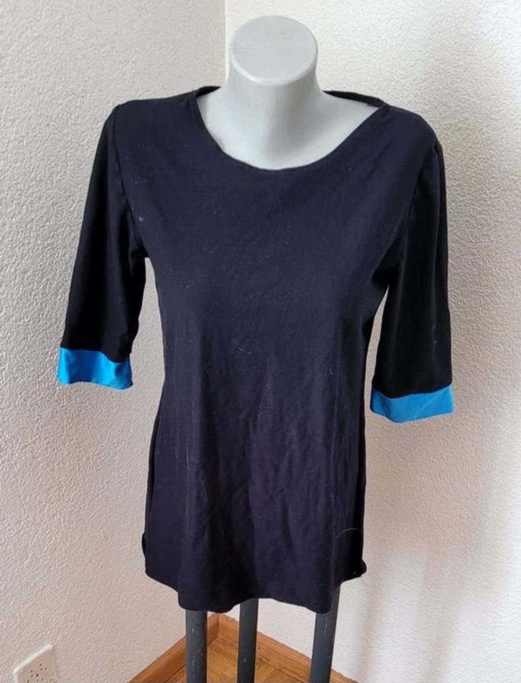 Lotti di vestiti: Casual Basic Paket Gr. M mit Marken und Emoji Kleid – Usato da Füllinsdorf venduto da Sunnebliemli7 6