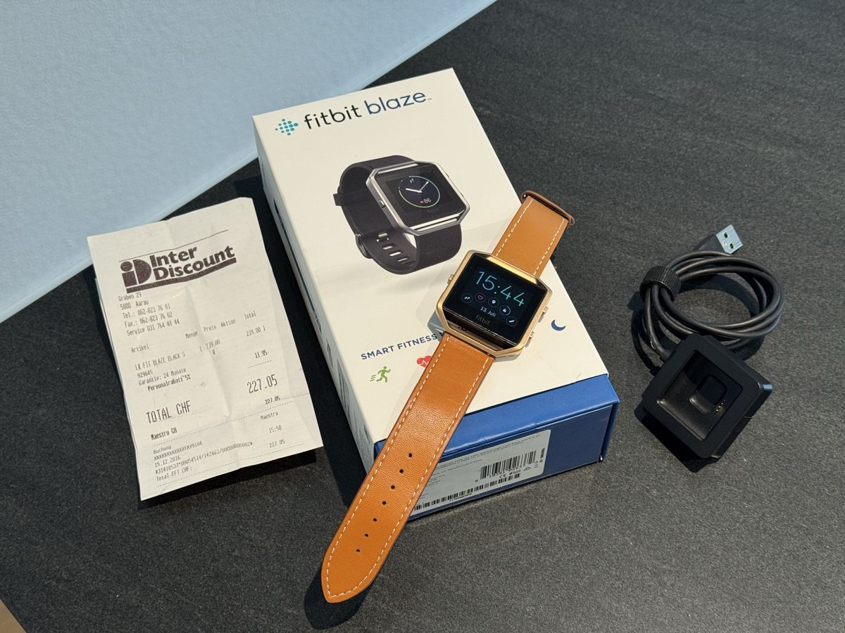 Fitbit Smartwatch: Fitbit Blaze Smart Fitness Watch – D'occasion à Fislisbach par luepa