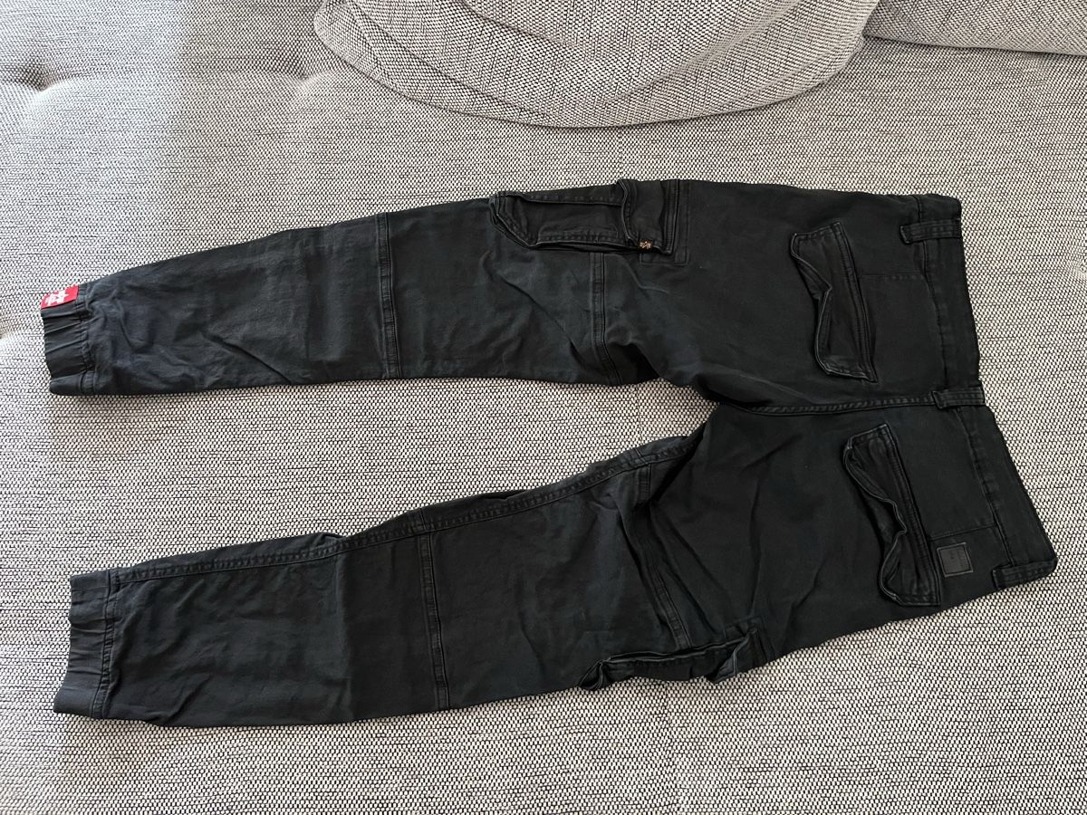Alpha Industries Pantalons: Alpha Industries Cargohose Gr. S – Neuf (Voir description) à Volketswil par asc_yp5h 1