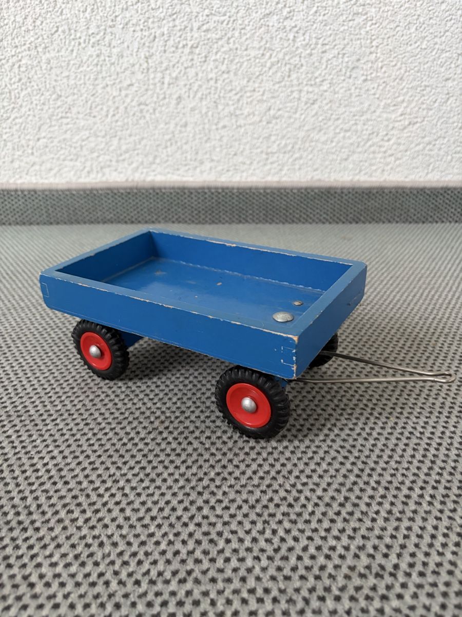 Giocattoli: Alter Kinder Holztraktor vintage – Usato da Uetikon am See venduto da Winnieclaudia 5