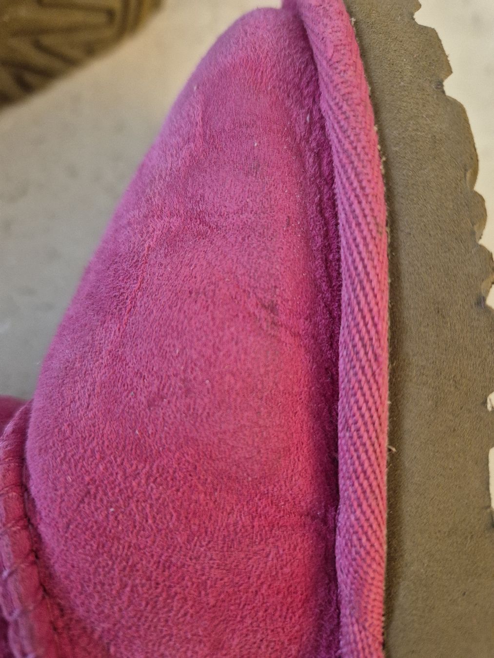 Ugg Schuhe für Mädchen: Ugg Boots Bow original, Grösse 22.5, Pink – Gebraucht aus Adliswil von Stardust11 5