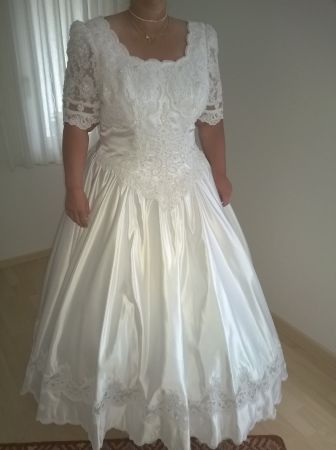 Luxus Brautkleid Gr.50 aus Italien, der Marke Madonna