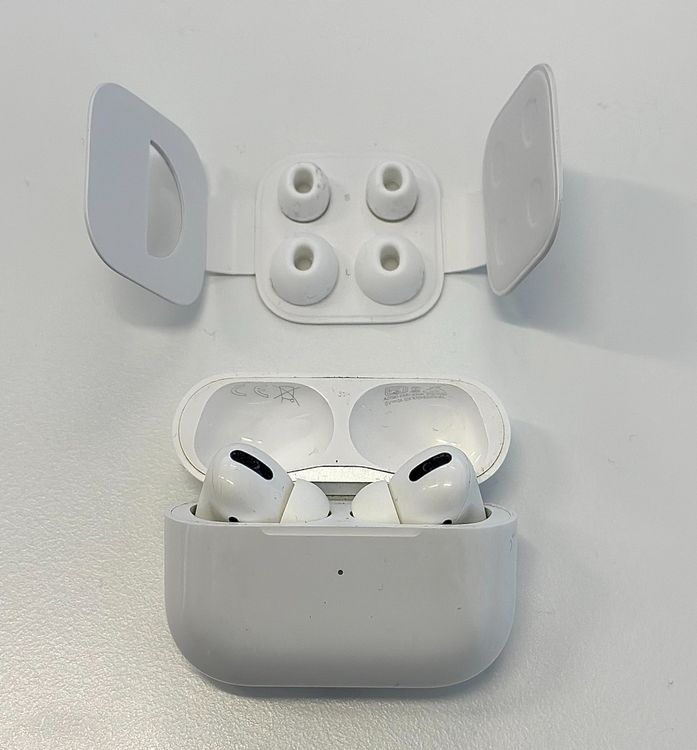 AirPods Pro (1. Generation) mit kabellosem Ladecase | Kaufen auf Ricardo