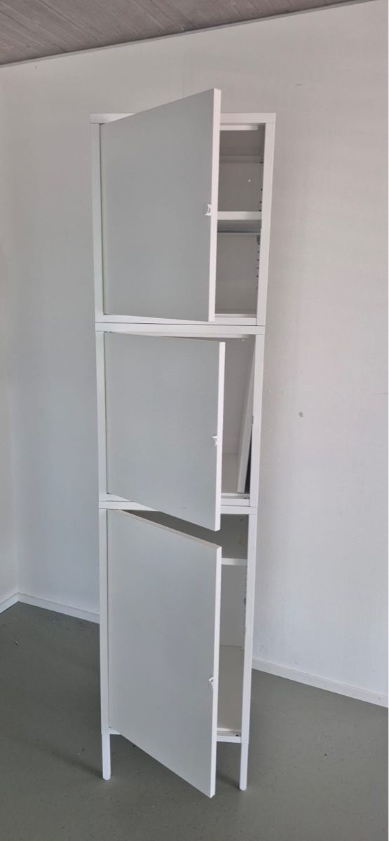 Ikea Schränke: 4 IKEA Hällan Metallschränke – Neu (gemäss Beschreibung) aus Zürich von mue_8vws