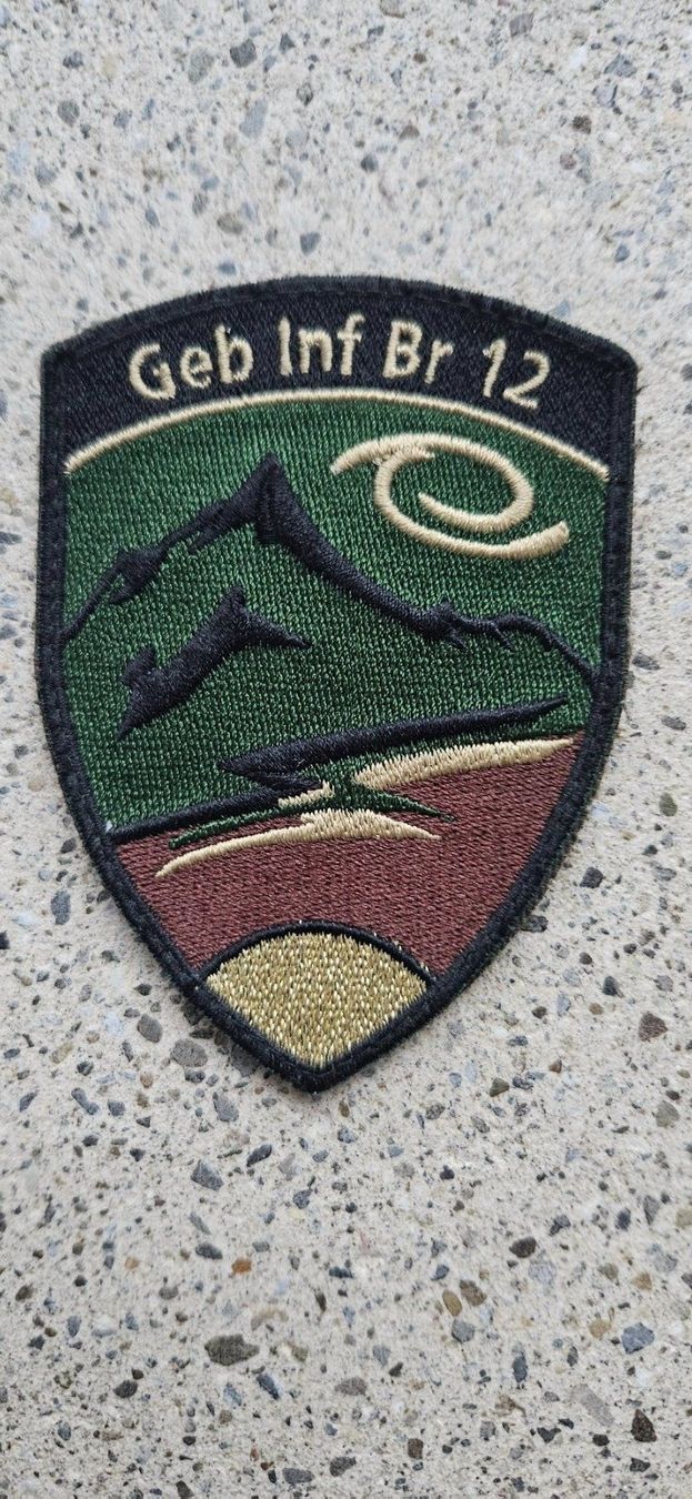 Schweizer Armee Plaketten & Abzeichen: *** Badge Geb Inf Br 12 mit klett *** – Neu und originalverpackt aus Riedholz von fr_sIruP