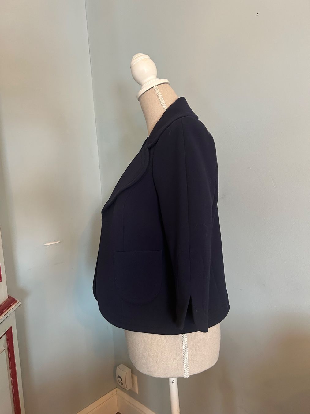 Giacche: Hübscher navyblauer Blazer, 1 x getragen – Usato da Küsnacht ZH venduto da saluki12 1