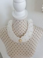 Spitzenkragen aus Spitze und Dekperlen Shabby Chic Vintage