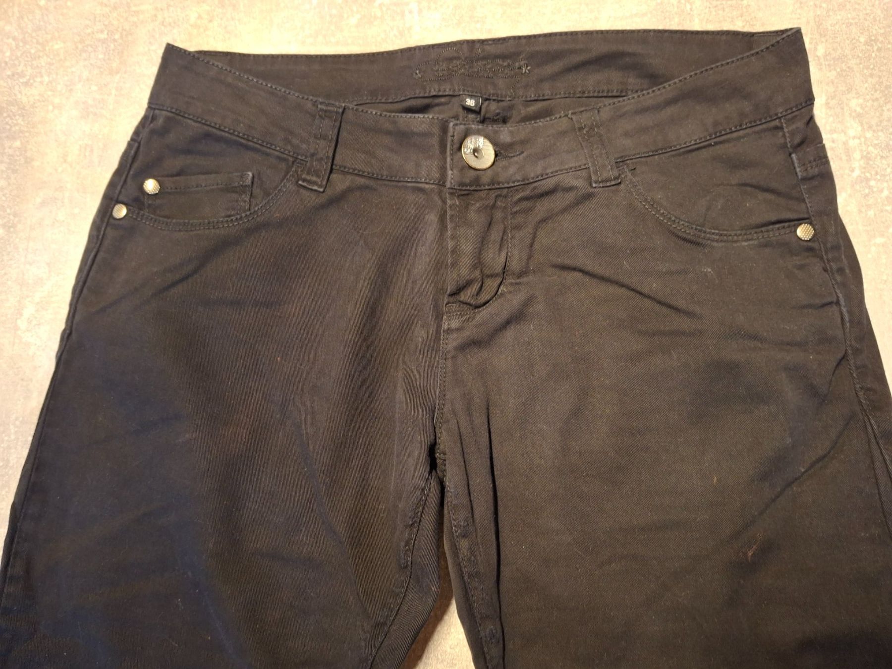 Zebra Pantaloni: Pantalon noir taille 36 marque Zebra 95% coton – Usato da Villiers venduto da san_jn5w 2