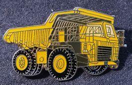 BB528 - Pin LKW Truck Zugmaschine Lastwagen