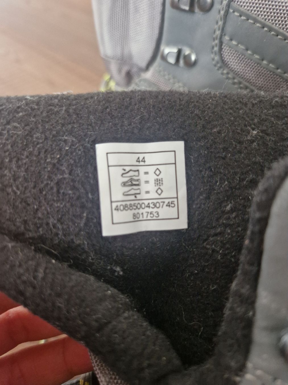 Herrenschuhe: Warme Winterstiefel / Snowboots mit Thinsulate-Isolierung – Neu (gemäss Beschreibung) aus Zürich von GCR01 2