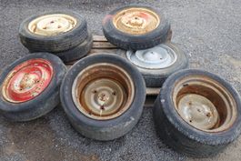 Lot de 6 jantes avec pneus pour 2CV