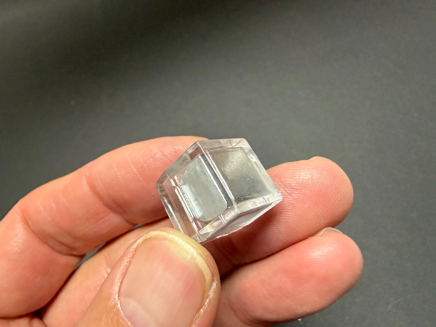 Metalli preziosi: Elementwürfel Gallium 1 ccm, ca. 6 g in Plexiglasdöschen – Nuovo (secondo la descrizione) da Lützelflüh-Goldb venduto da Elementis 3