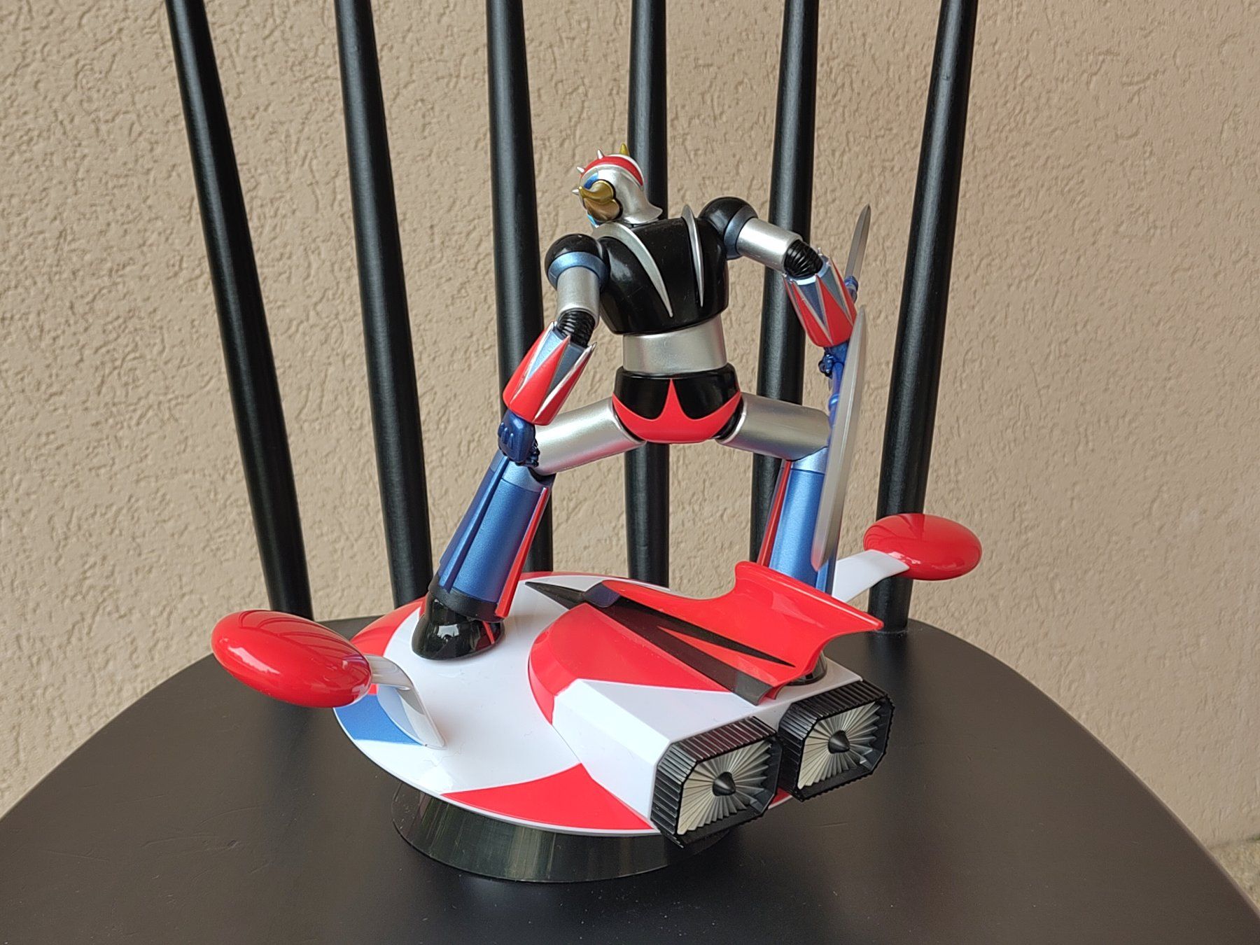 Statuette: Goldorak - Abyss – Usato da Fribourg venduto da Delorean30 1