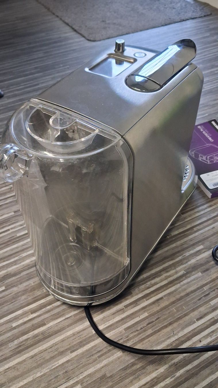 Nespresso Machines à café & Machines à expresso: Nespresso Creatista Plus – Défectueux à Höri par Ul 3