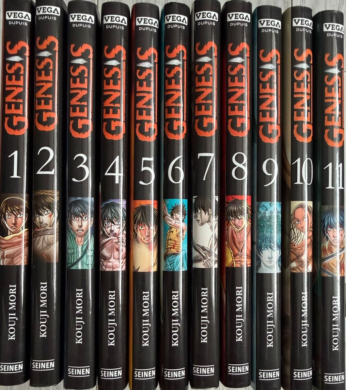 BD: Manga - Genesis 1 à 11 – Neuf (Voir description) à Geneveys-Coffrane par Momoali