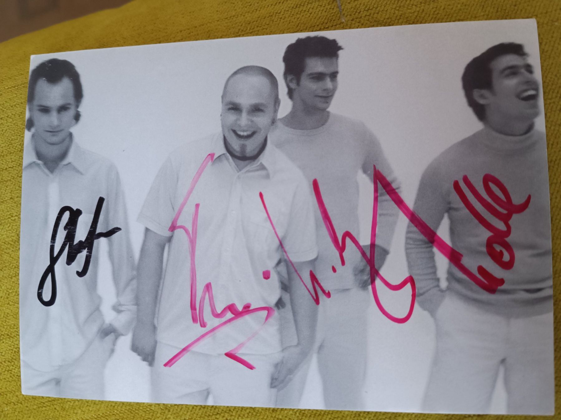 Autografi: Liquido - handsignierte Autogrammkarte – Usato da Menziken venduto da Artographs