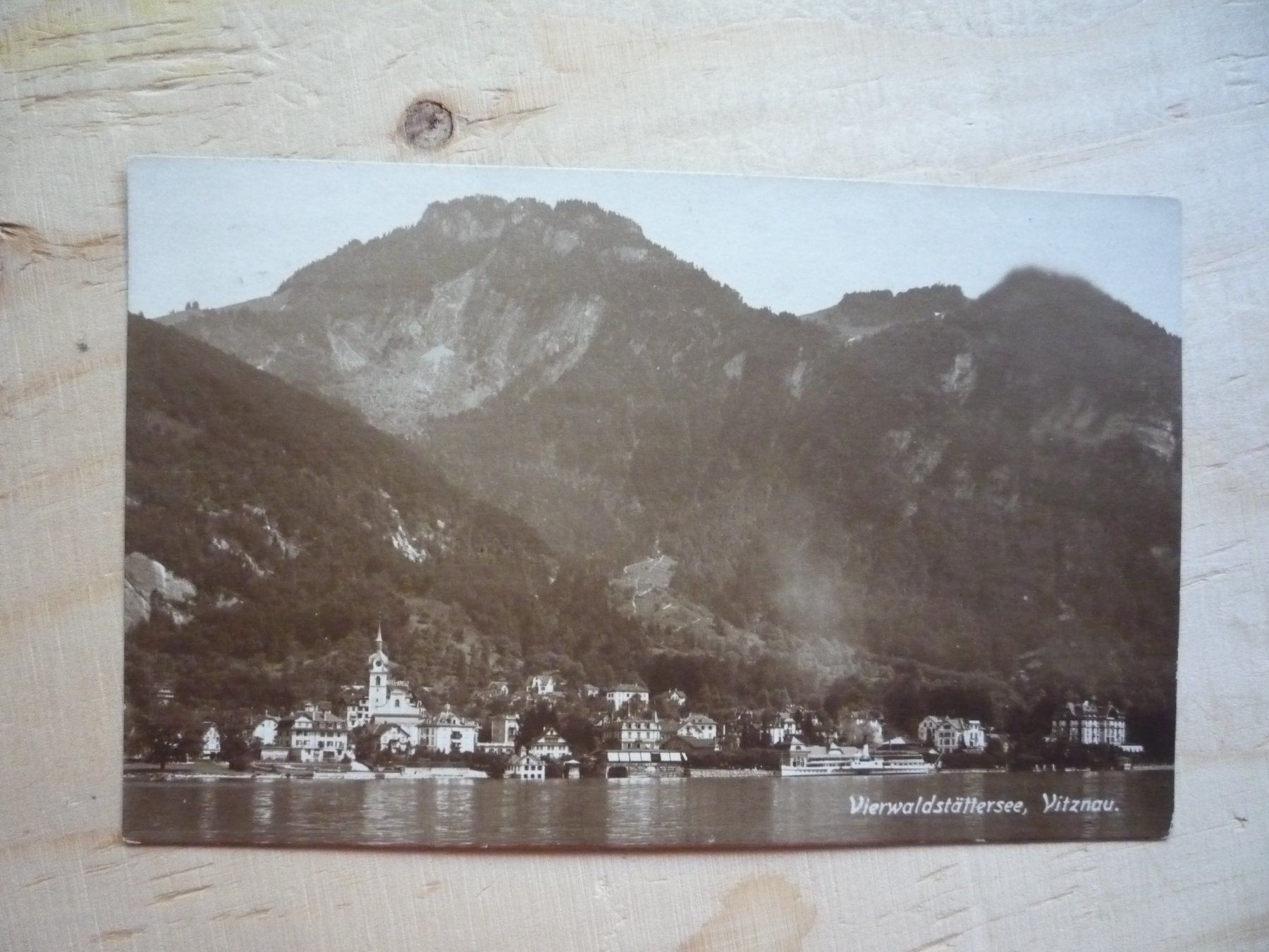 Cartoline postali: Vierwaldstättersee, Vitznau, 27.V.21 – Usato da Rieden SG venduto da Brockehuesli