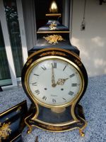 Schöne Pendule mit Signatur Yverdon