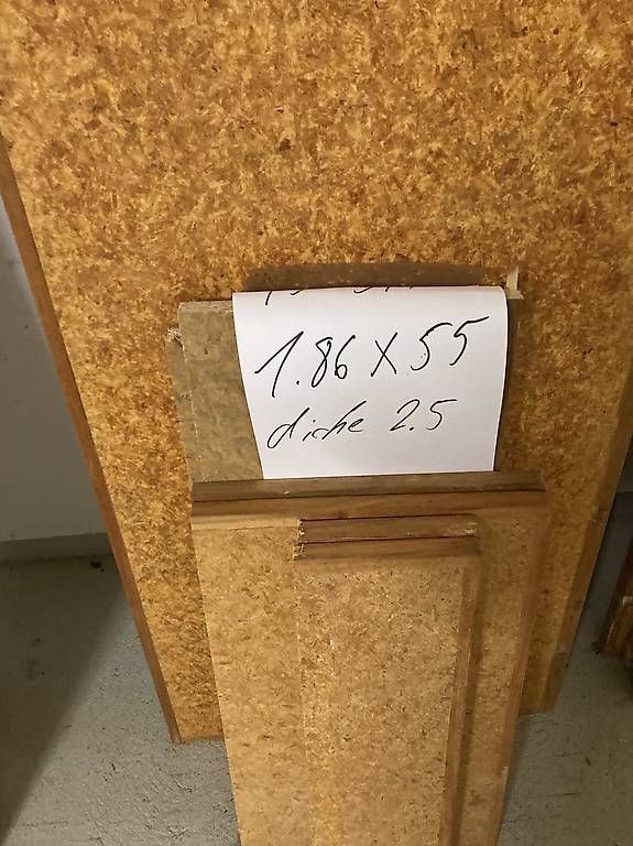 Articoli in legno: Diverse Holzplatten – Usato da zürich venduto da Apfel2 1