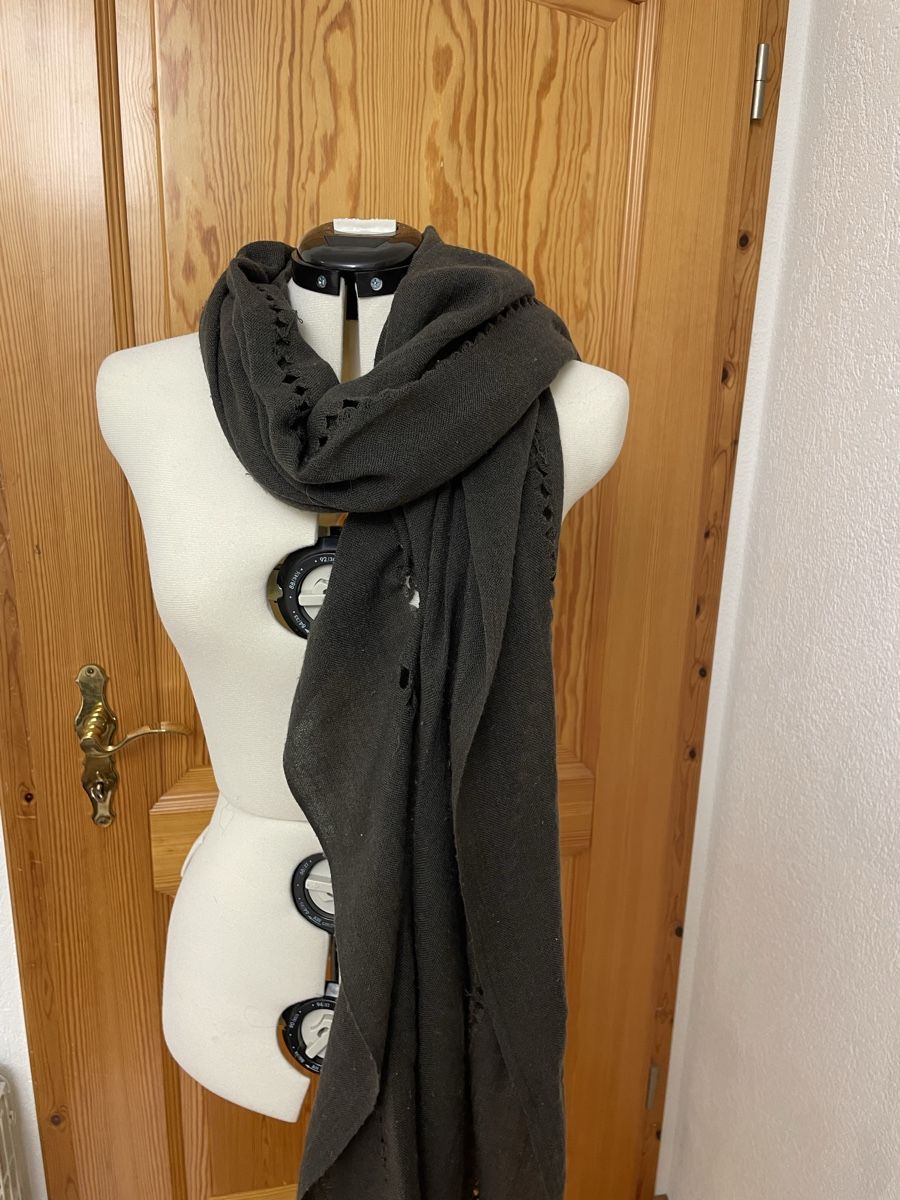 Esprit Foulard & Sciarpe: Esprit Schal grau – Usato da Dittingen venduto da nje_9nlt