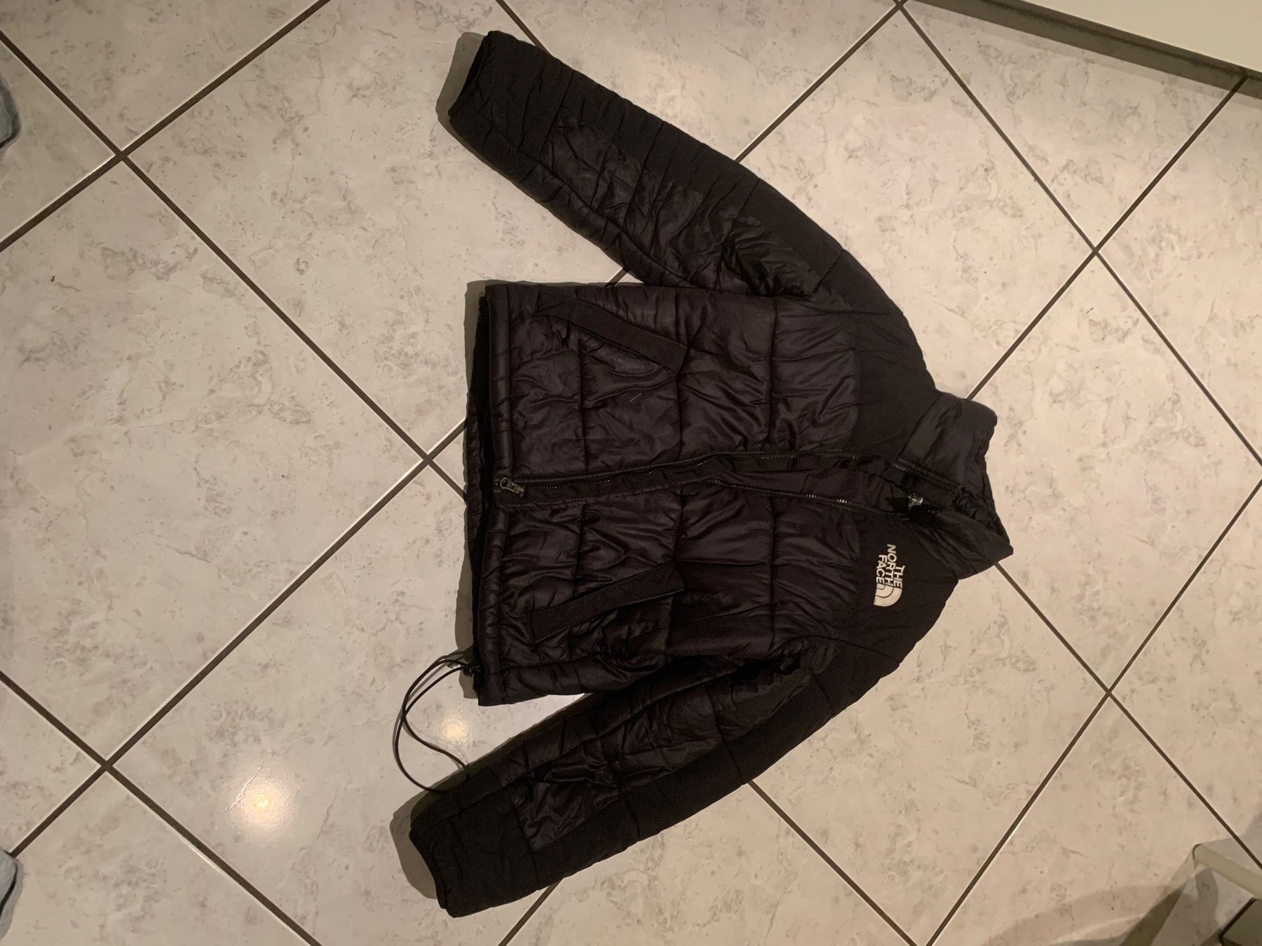 North Face Jacken: Giacca The North Face nera taglia M usata – Gebraucht aus Novazzano von sav_2ktx 1