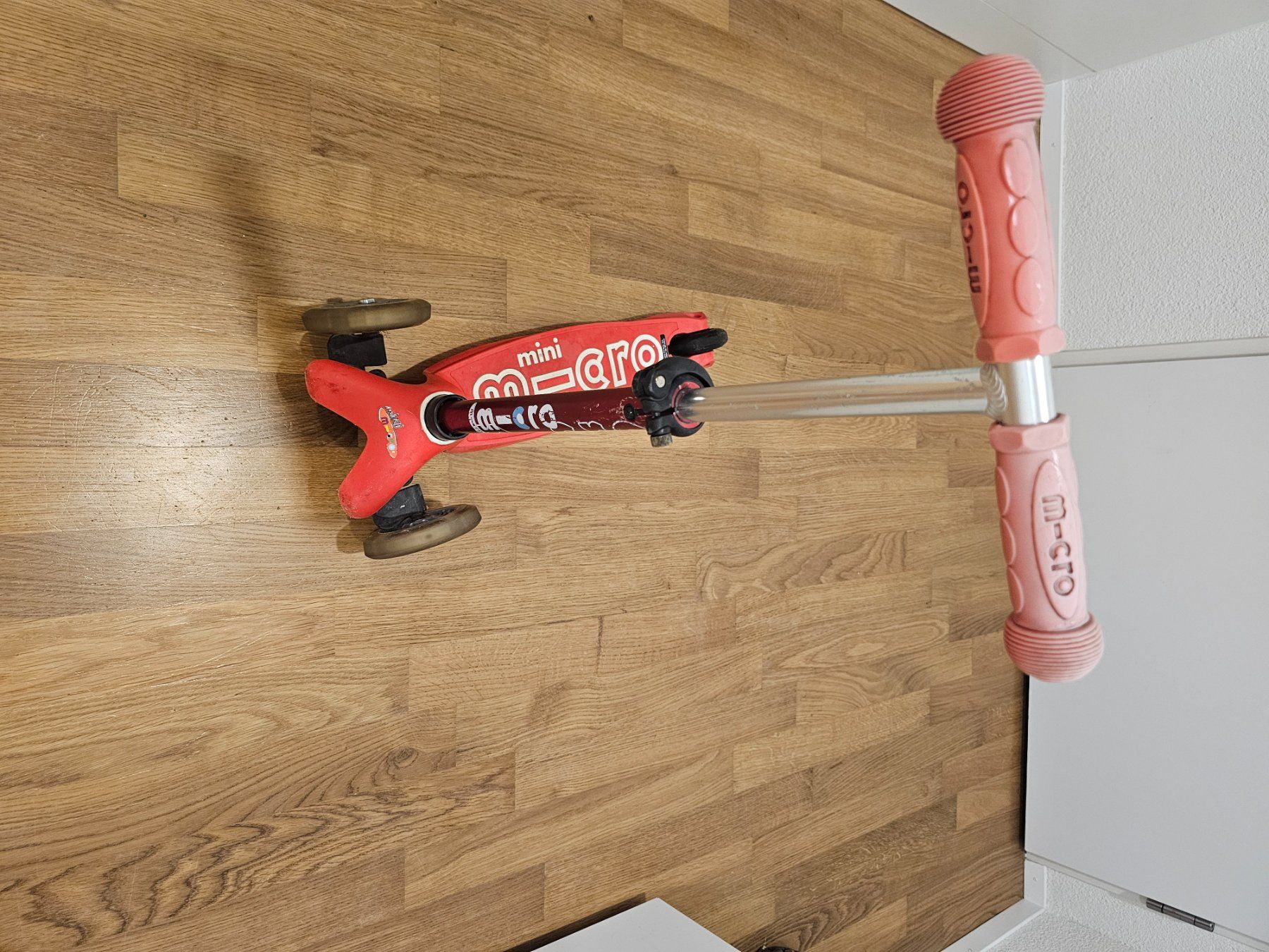Scooters: Mini Micro Scooter red used condition – Gebraucht aus Lyss von THIGAPADA