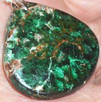 Anhänger L-1732 – Chrysocolla Edelstein 31x29x5mm