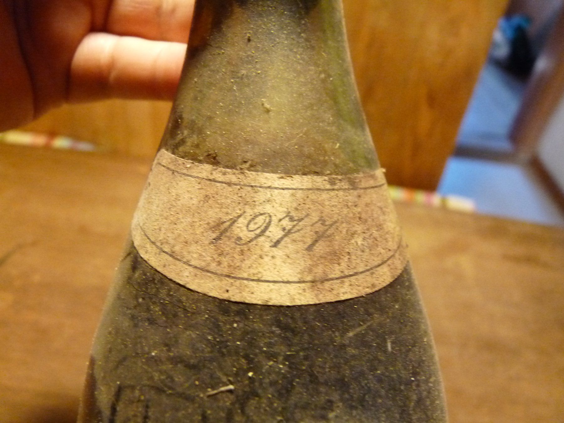 Vino: Pommard 1977 – Nuovo (secondo la descrizione) da huttwil venduto da Pakora 4
