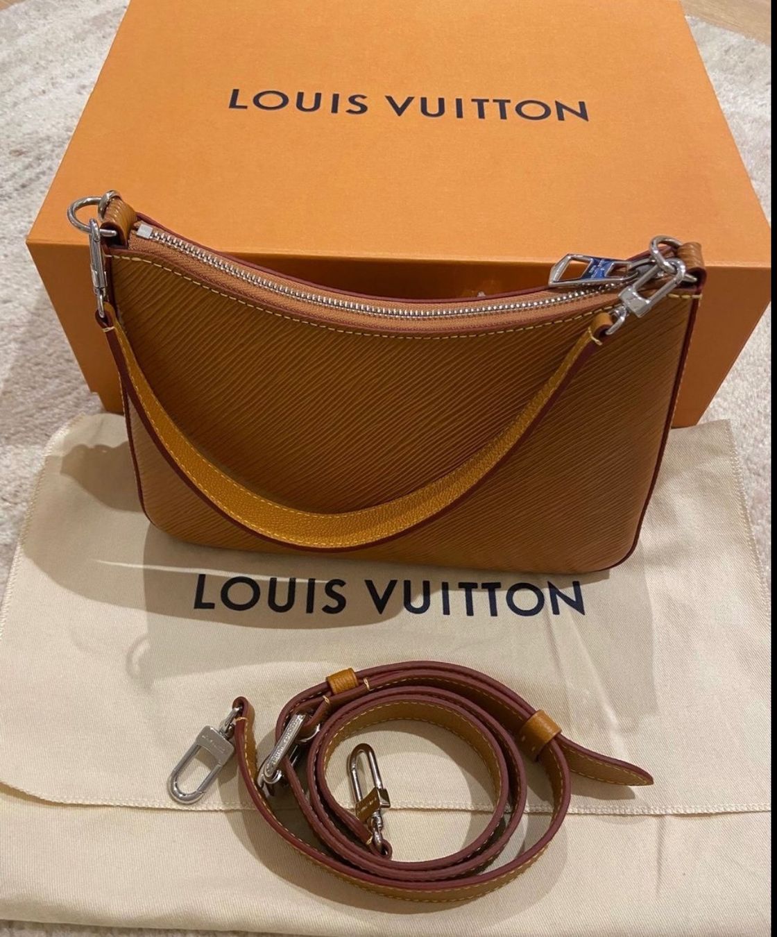 Louis Vuitton Borse da donna: Louis vuitton Marelle – Nuovo (secondo la descrizione) da Ruggell venduto da expoli 2