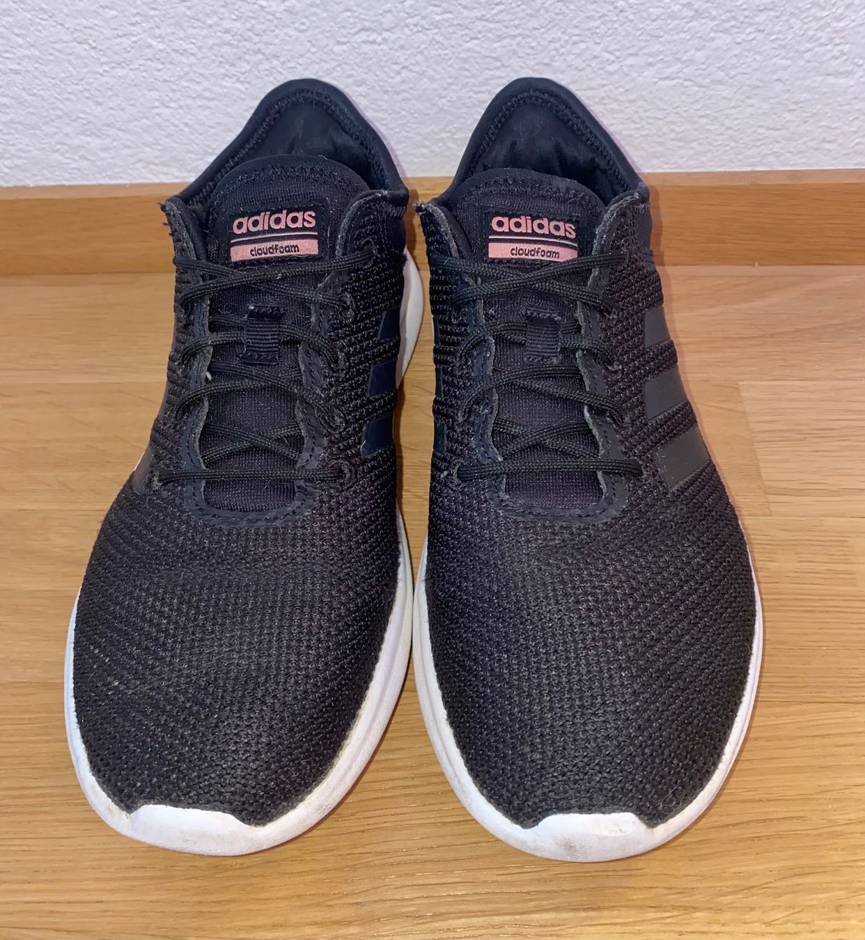 Adidas Scarpe da uomo: Ausverkauf Adidas Cloudfoam Gr. 40 – Usato da Herisau venduto da Seyashop1 2