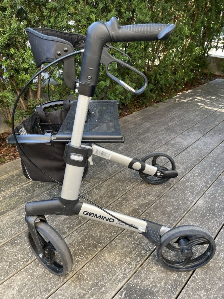 Ausili per la deambulazione: Rollator Gemino 30s – Usato da Bern venduto da Funkym