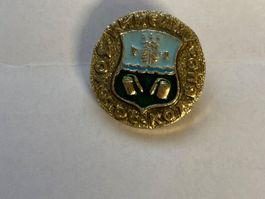 Broche ancienne blason avec texte doré et émaillé - urrs
