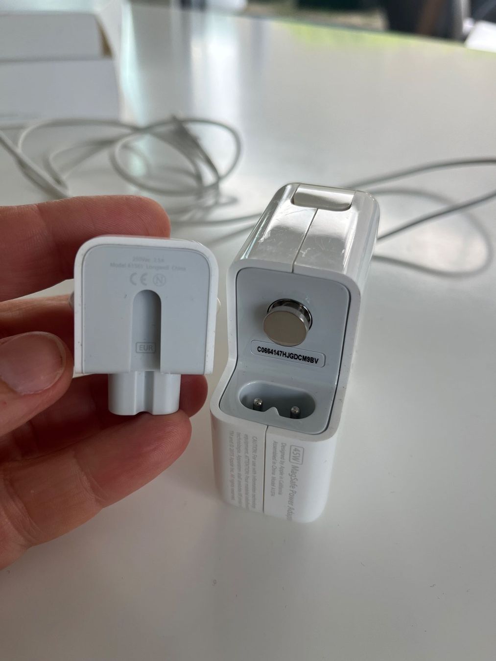 Apple Chargeur: Apple MagSafe Netzteil 45W gebraucht – D'occasion à Nidau par 4evilard 4