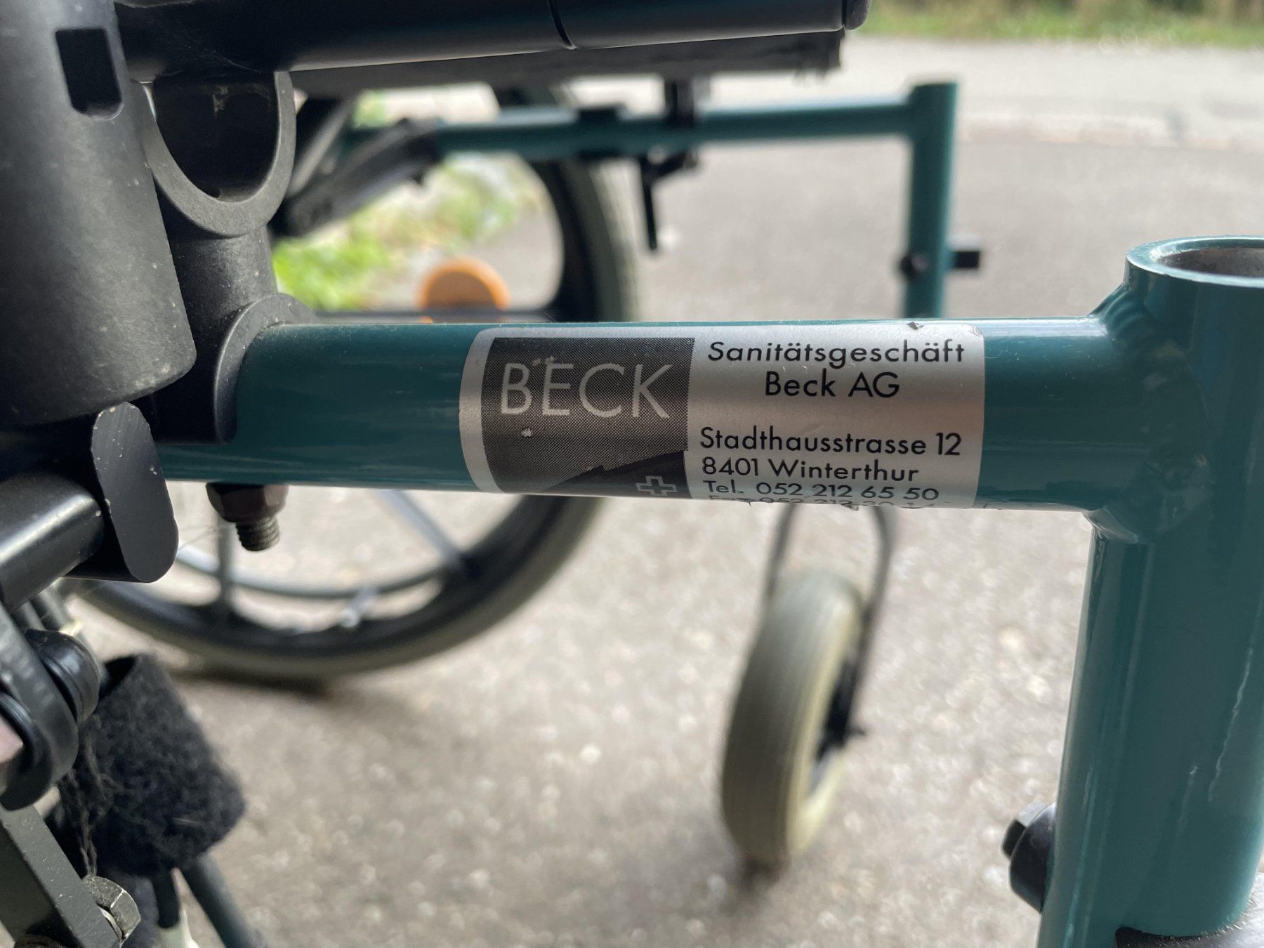 Sedie a rotelle: Bewährter Faltrollstuhl 2000 LT – Usato da Elsau venduto da Barri.ch 5