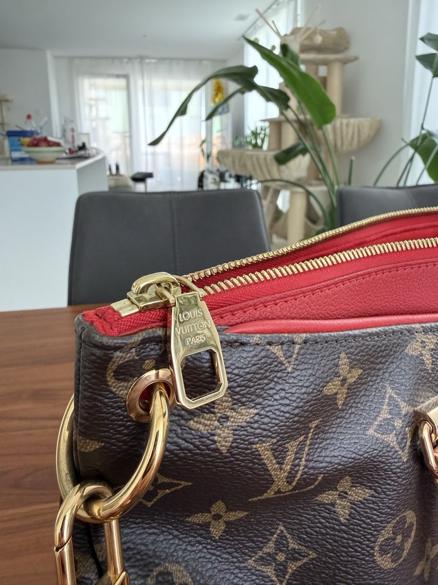 Louis Vuitton Borse da donna: Louis Vuitton - Pallas Monogram Cerise – Usato da Gretzenbach venduto da El_Roccho 1