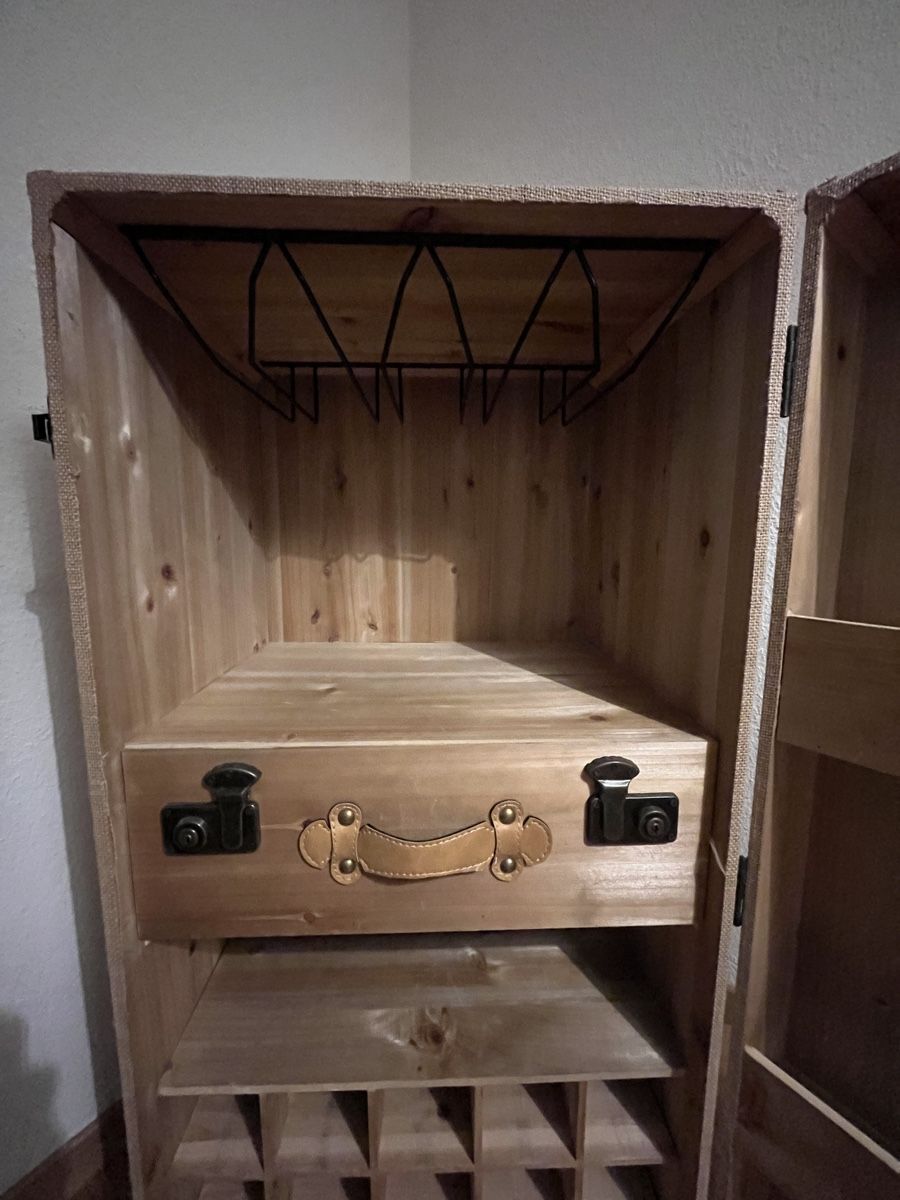 Jysk Schränke: Barschrank – Gebraucht aus Solothurn von dan_6lxt 2