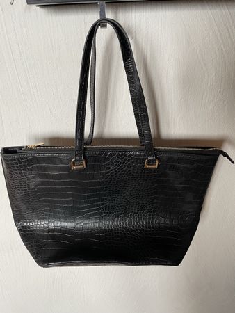 Damen Handtasche schwarz Kroko Optik guter Zustand
