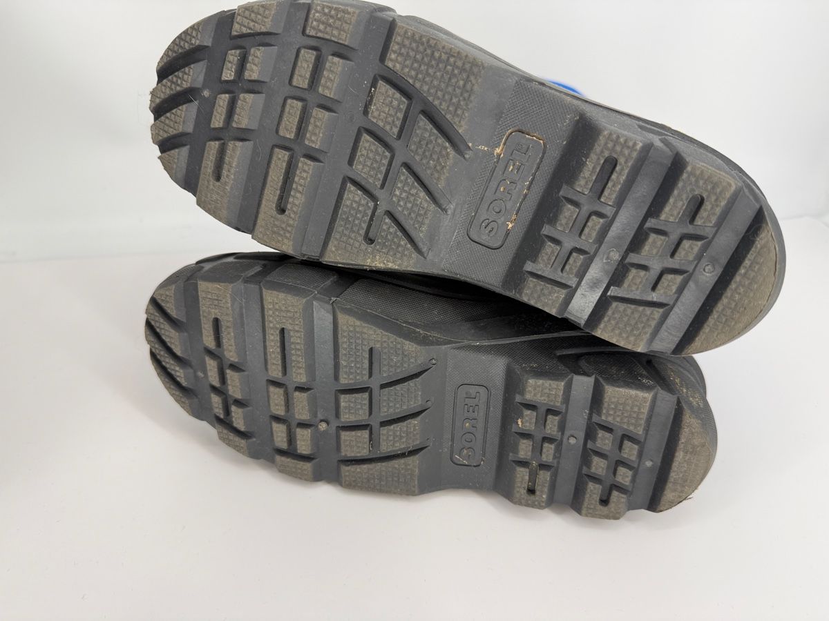 Sorel Chaussures hommes: Sorel Kinder Winterstiefel Gr. 38 – D'occasion à Auenstein par moin. 4