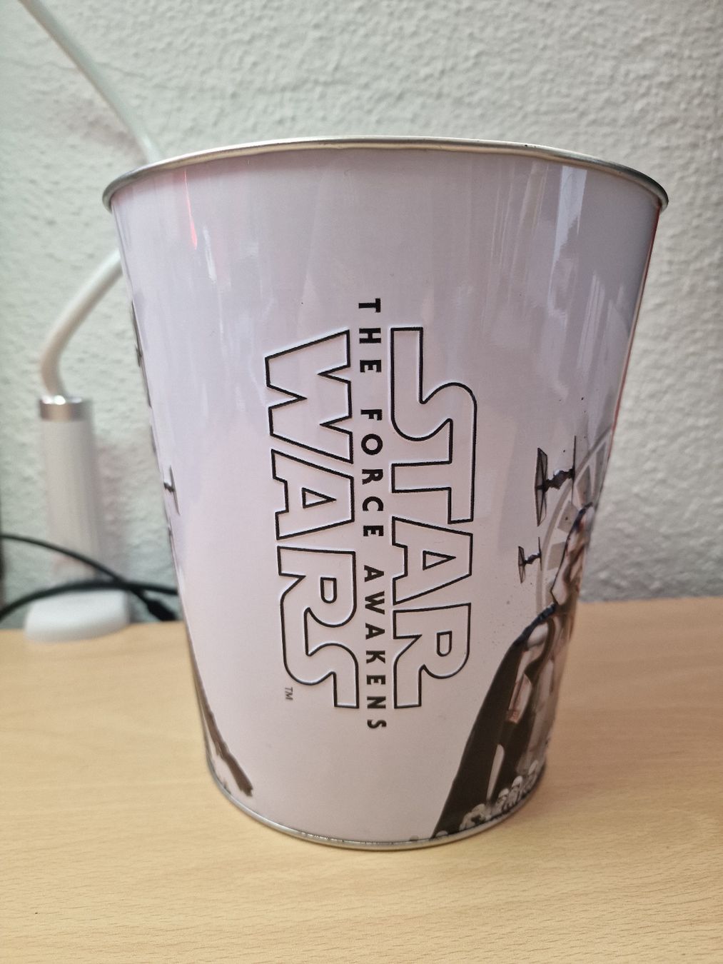 Star Wars Jouets: Star Wars Episode VII - The Force Awakens - Popcorn Eimer – D'occasion à Mitlödi par Raphy1996 1