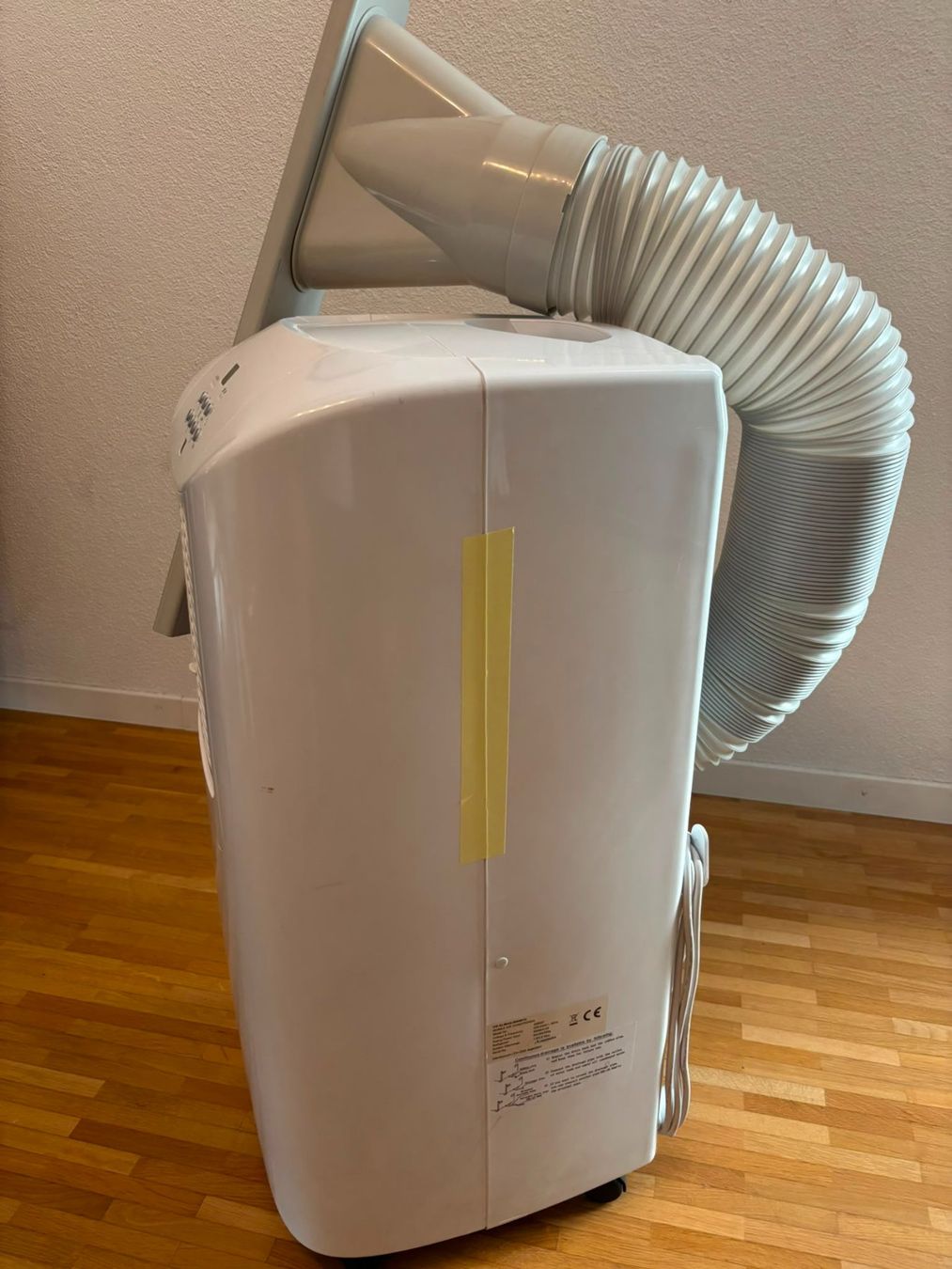 Klimageräte: Klimagerät/Klimaanlage Intertronic ab 1.- – Gebraucht aus Kriens von Vinataba555 2