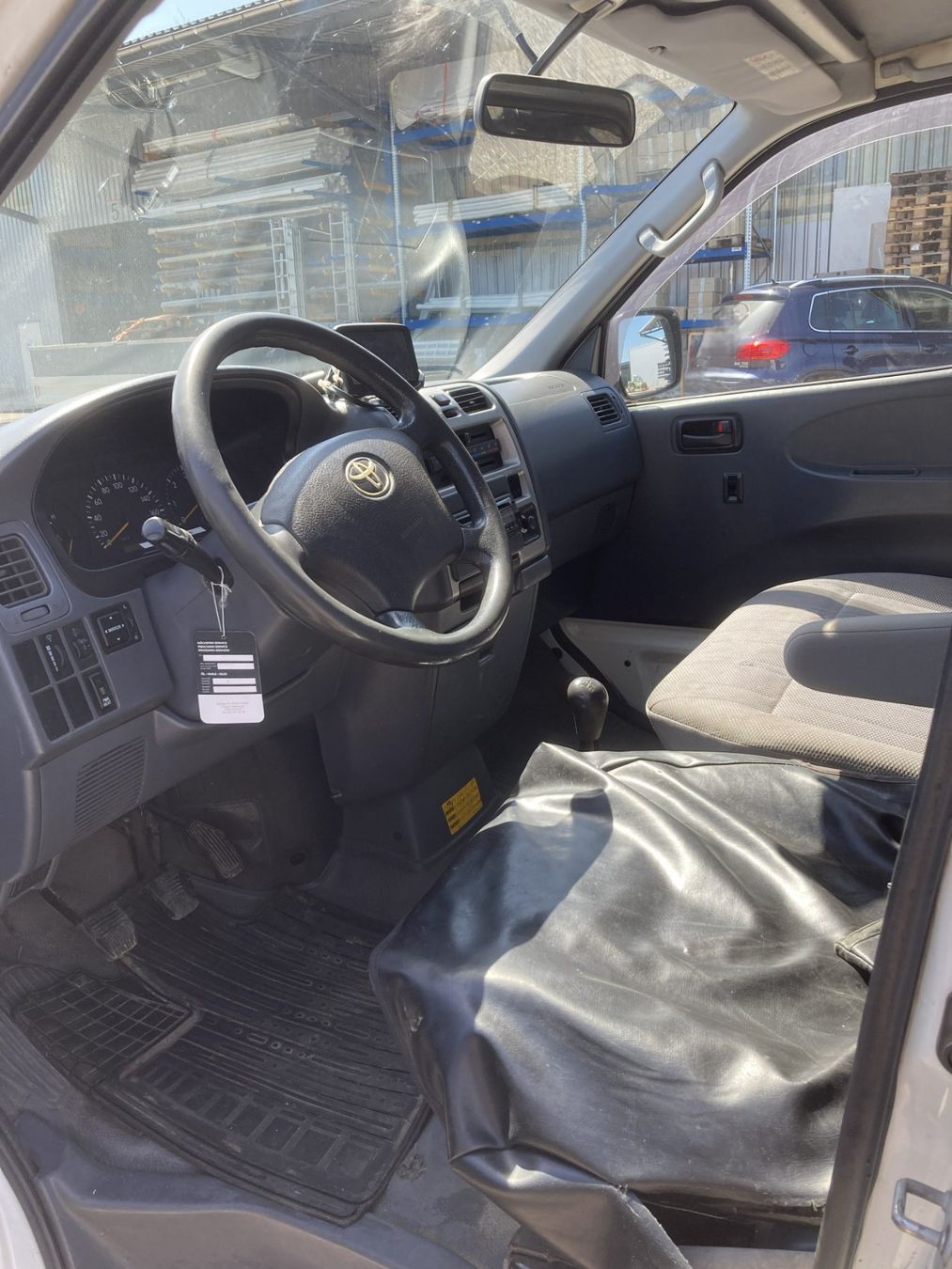 Toyota Veicoli commerciali: Toyota Hiace D-4D 4WD – Usato da Waldkirch venduto da Eigenmann_Technik 7