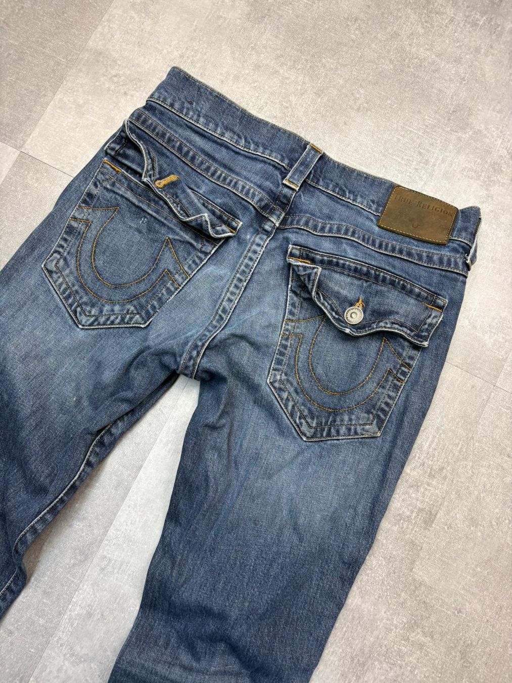 True Religion Jeans: True Religion Straight Jeans - Grösse M/30 – Usato da Werdenberg venduto da hase.vintage