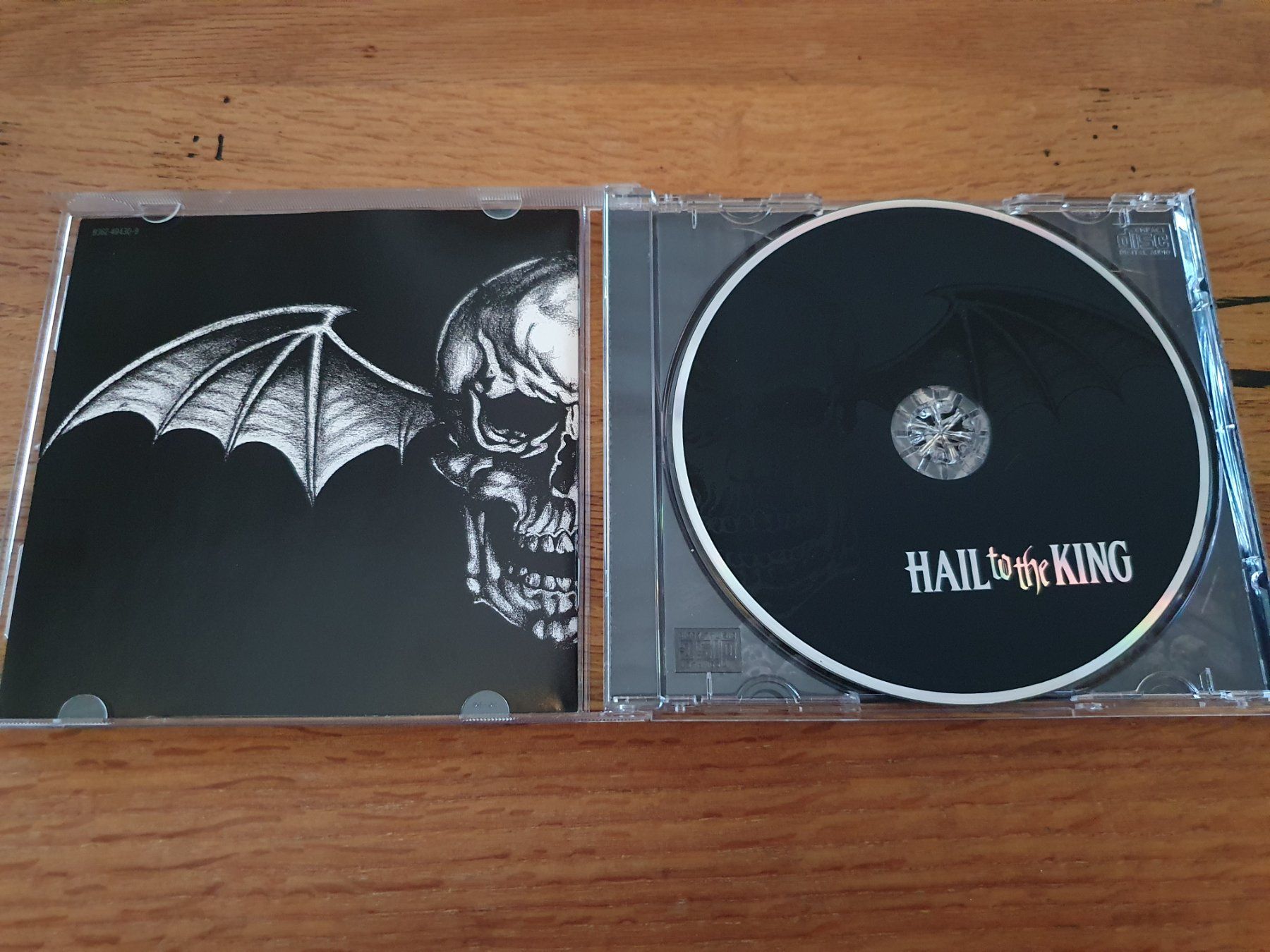 CD: Avenged Sevenfold - Hail to the King CD – Usato da Auenstein venduto da Trilos 2