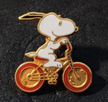 GG345 - Pin Fahrrad Velo Bike - Mit Snoopy
