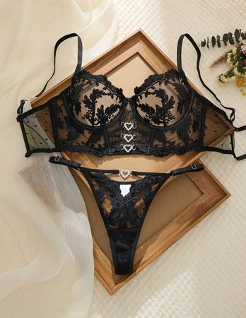 Schwarzes Dessous-Set mit Spitze, Grösse S, Neu & Sexy!