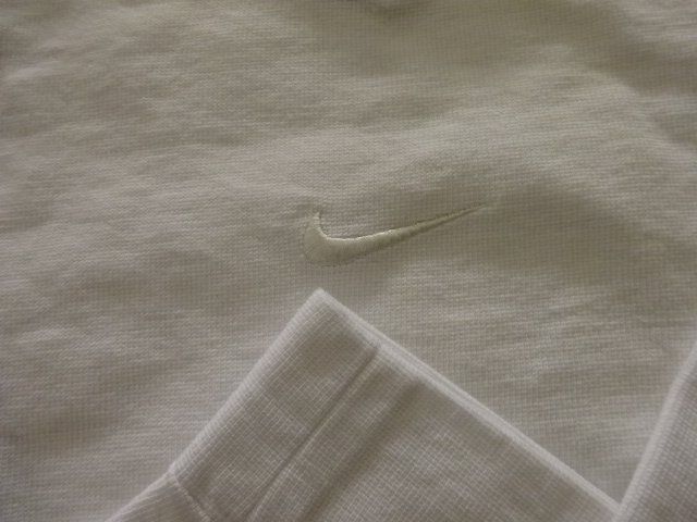 Nike Maglioni & Felpe: Leichter Nike Pullover **UNGETRAGEN** – Usato da Bern venduto da MarieBrocante 3