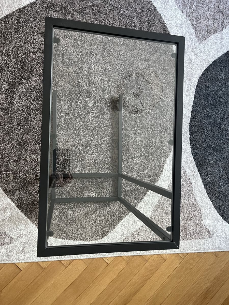 Tables: Beistelltisch mit Glasplatte – D'occasion à Olten par lcs_2sdk 1