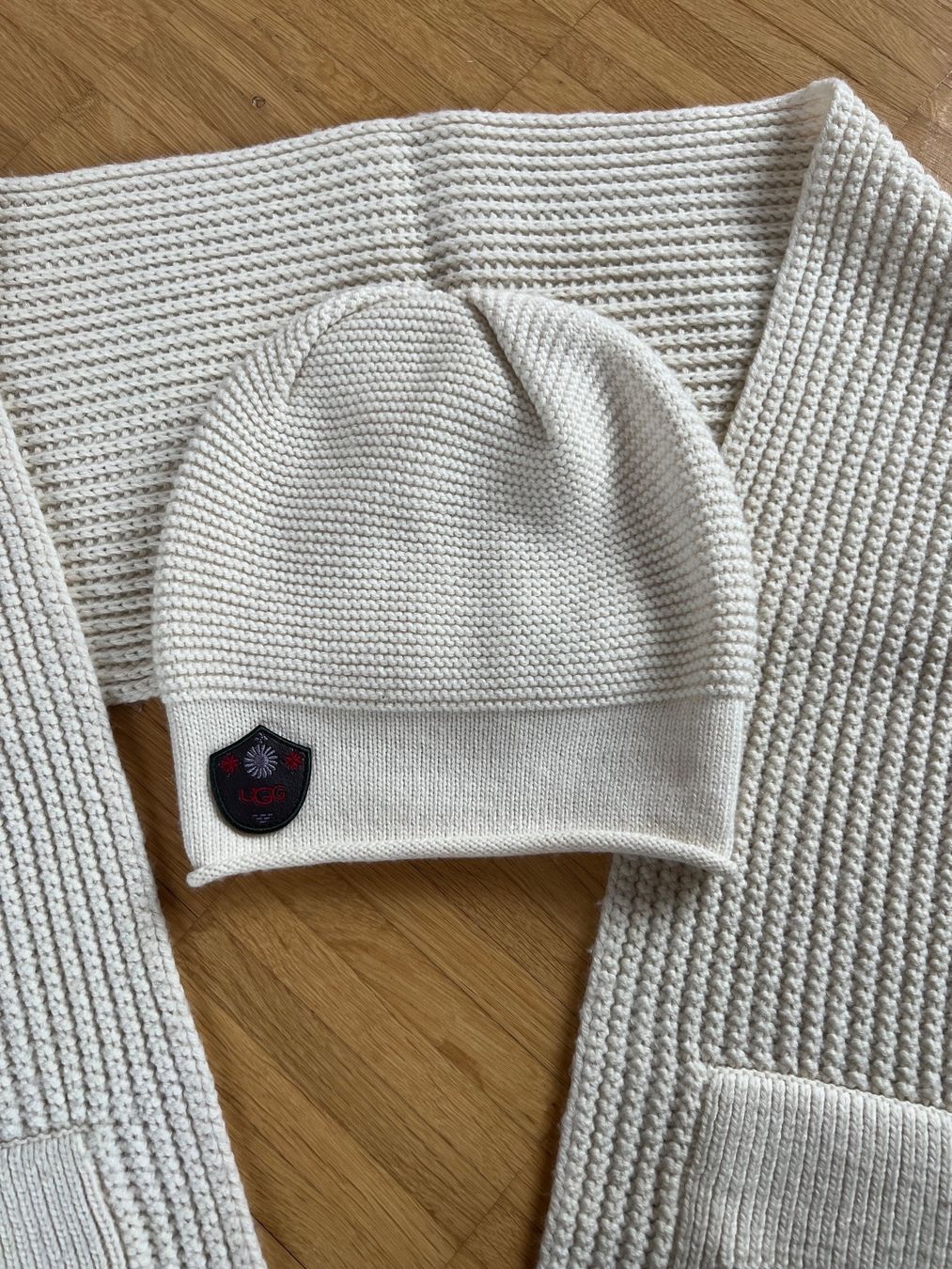 Foulards, Tücher & Schals: Ugg Schal und Mütze wolle – Neu (gemäss Beschreibung) aus Binz von jousi7 2