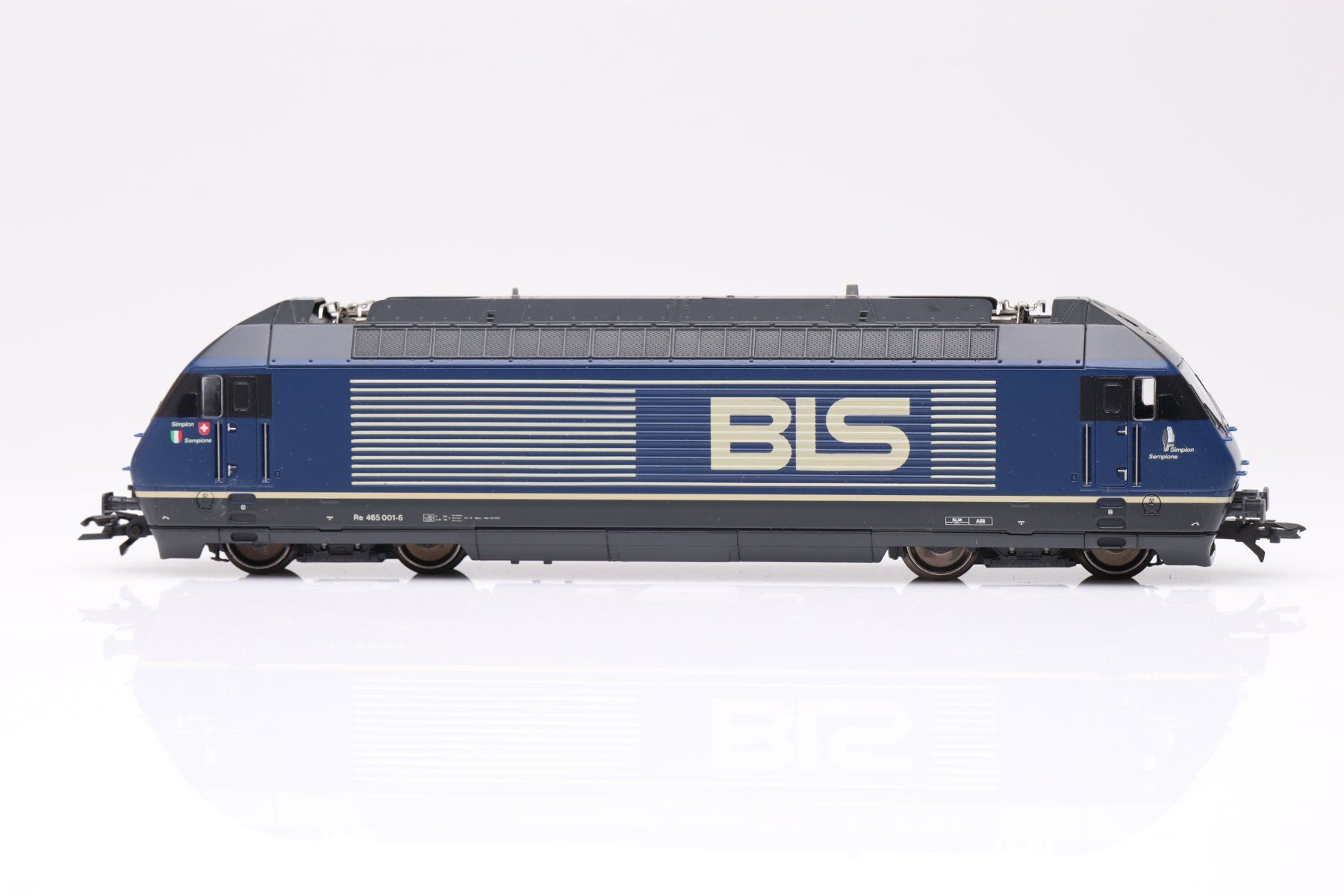 Roco Modellini di ferrovie: Roco BLS Re 465 "Simplon" Dummy DC, H0 – Usato da Ried (Muotathal) venduto da Modellbahn.swiss 1