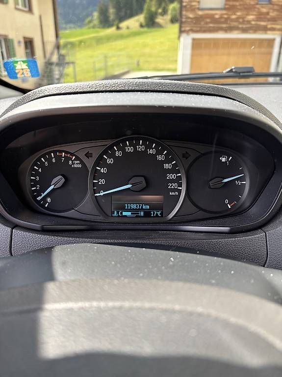 Automobili: Ford KA+ frisch ab MFK – Usato da Thusis venduto da platz89 4